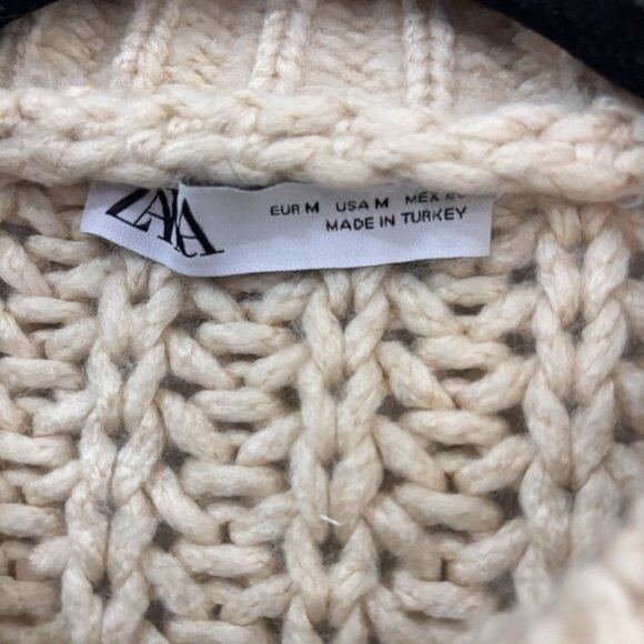 Zara Beige Chunky Knit Gold Button Cardigan Sweater Front Pockets Size Medium - Picture 3 of 8